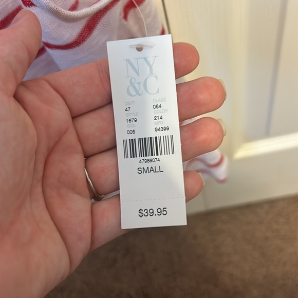 New York and Company, striped tank top - Picture 3 of 6